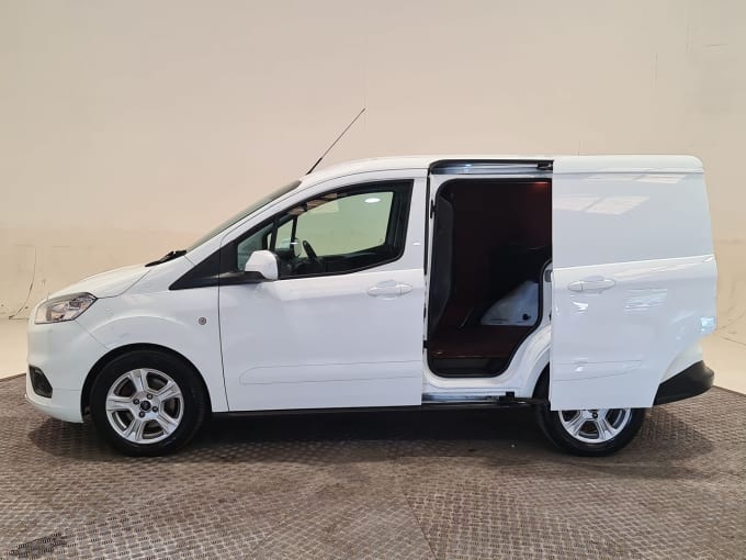 2025 Ford Transit Courier