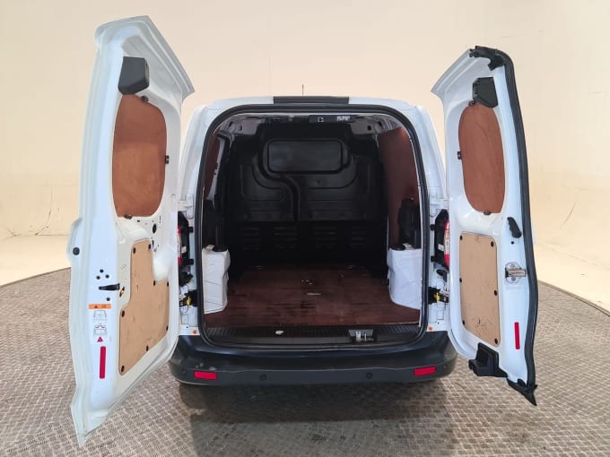 2025 Ford Transit Courier