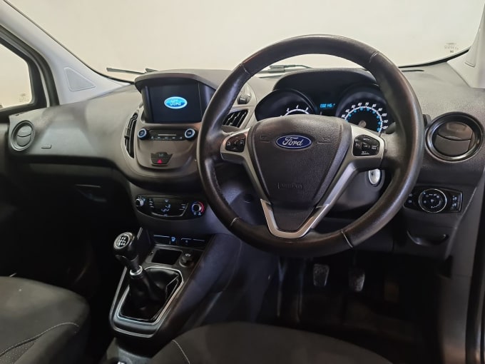 2025 Ford Transit Courier