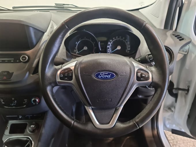 2025 Ford Transit Courier