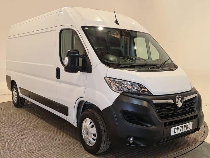 2025 Vauxhall Movano