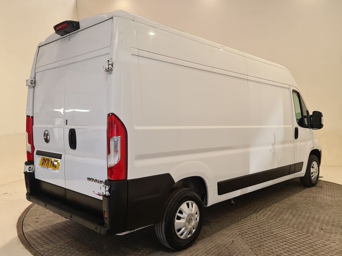 2025 Vauxhall Movano