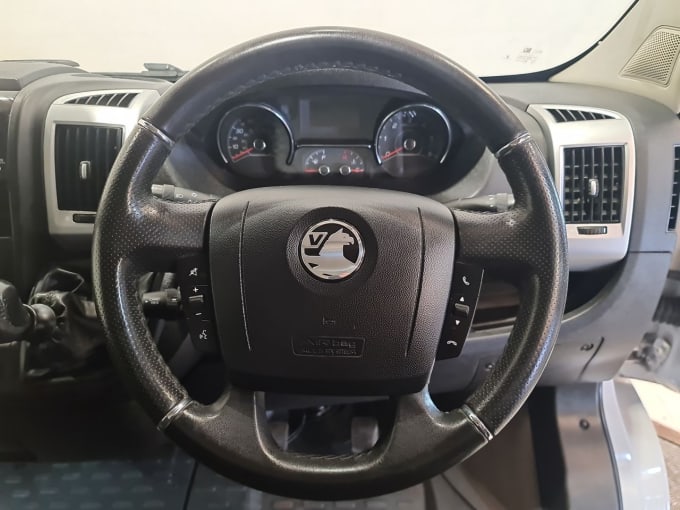 2025 Vauxhall Movano