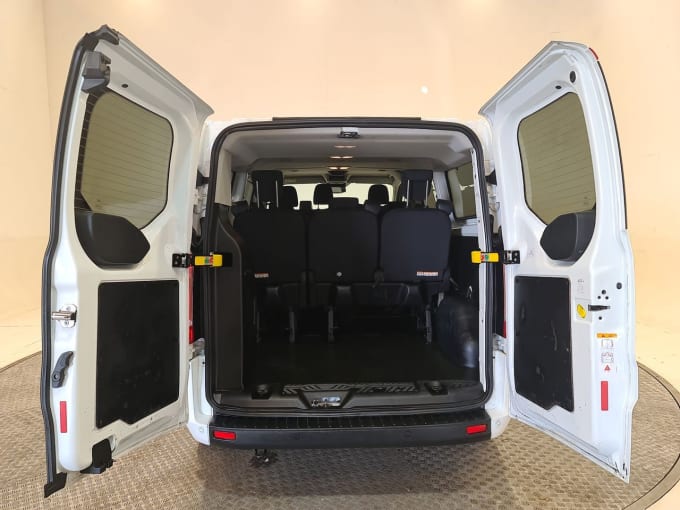 2025 Ford Transit Custom