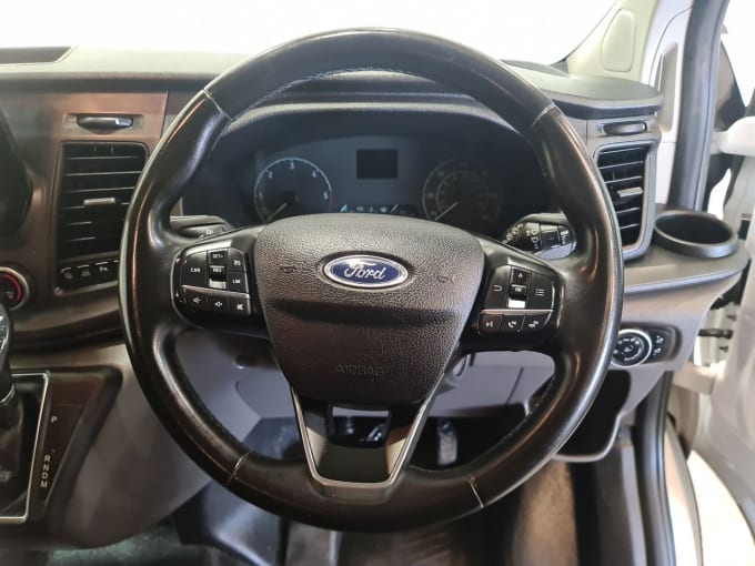 2025 Ford Transit Custom