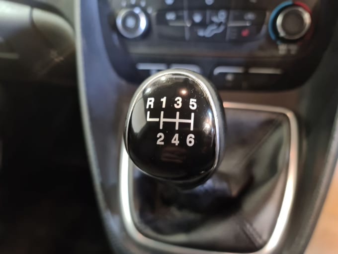 2025 Ford Transit Connect
