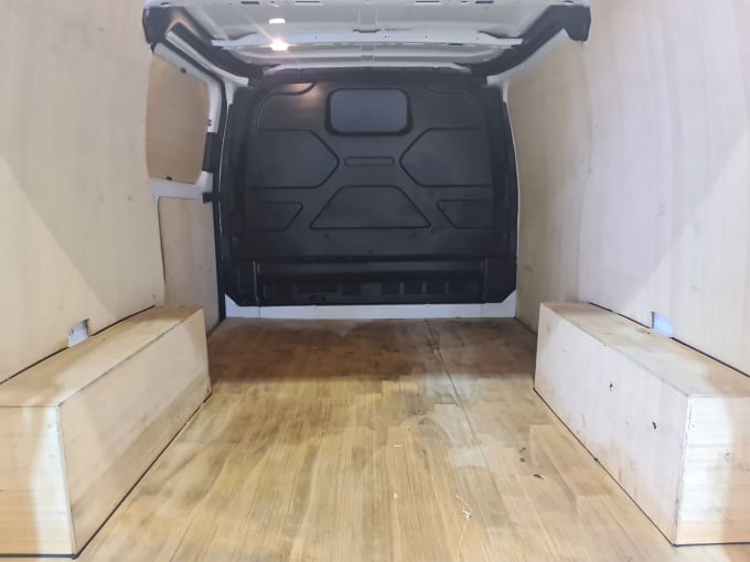 2025 Ford Transit Custom