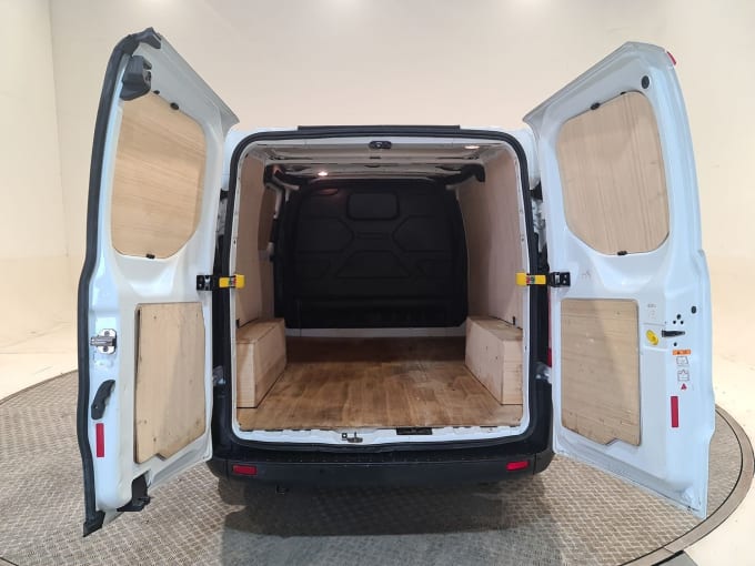 2025 Ford Transit Custom