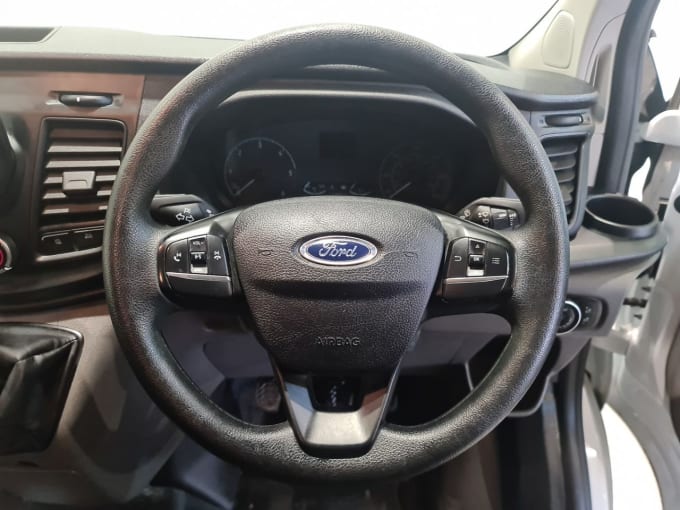 2025 Ford Transit Custom
