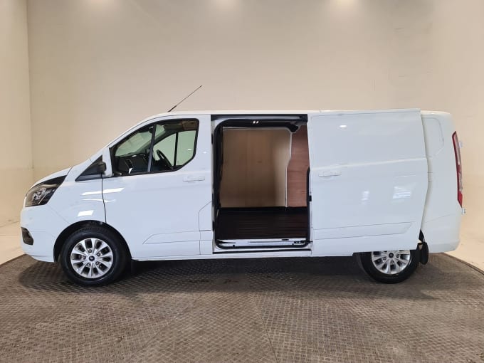 2025 Ford Transit Custom