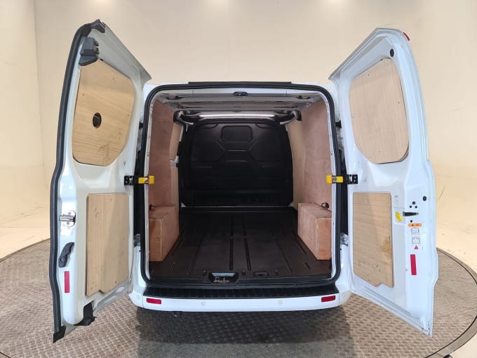 2025 Ford Transit Custom