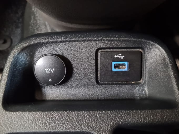 2025 Ford Transit Connect