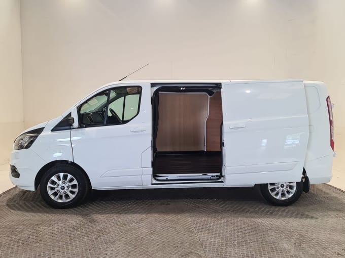 2025 Ford Transit Custom