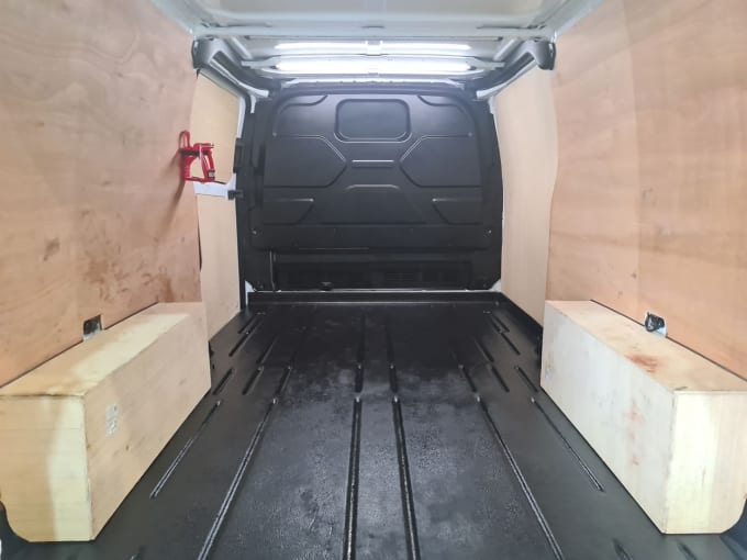 2025 Ford Transit Custom