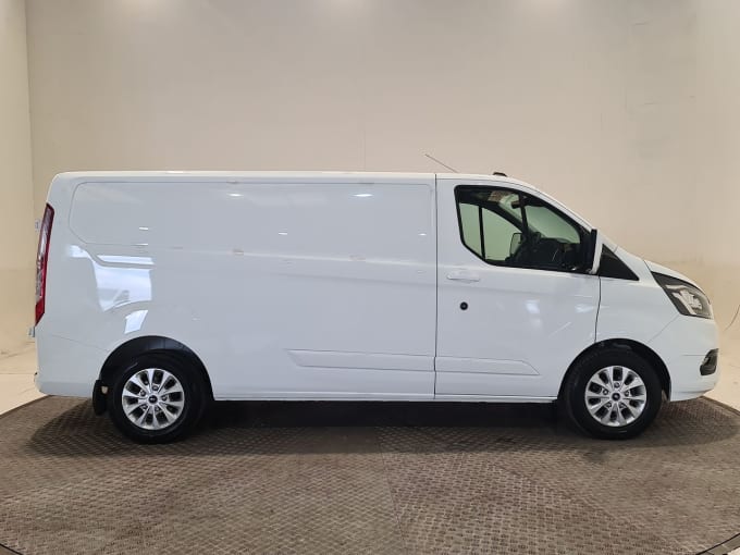 2025 Ford Transit Custom