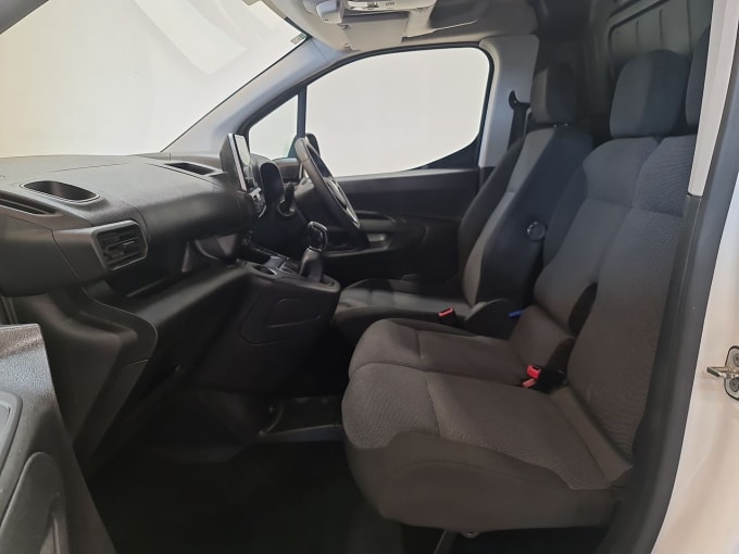 2025 Vauxhall Combo