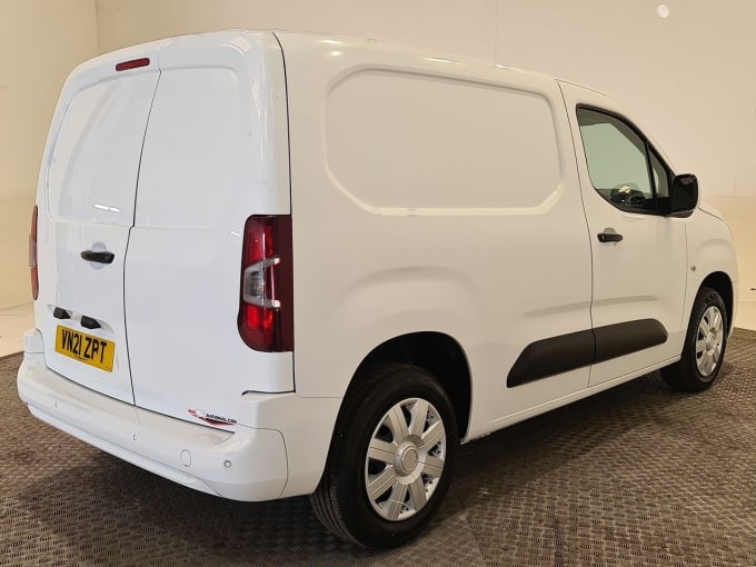 2025 Vauxhall Combo