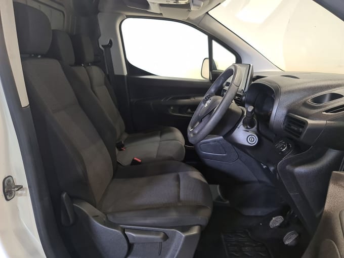 2025 Vauxhall Combo
