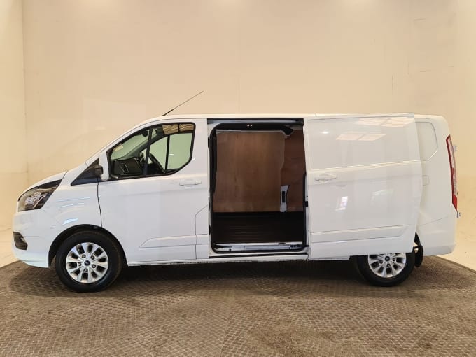 2025 Ford Transit Custom