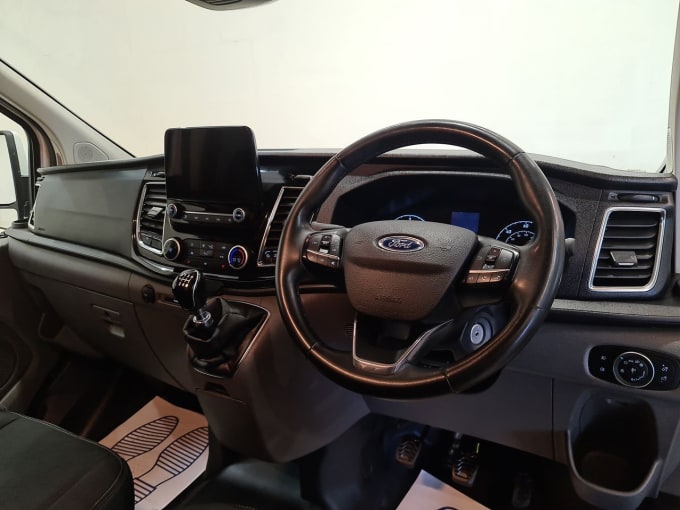2025 Ford Transit Custom