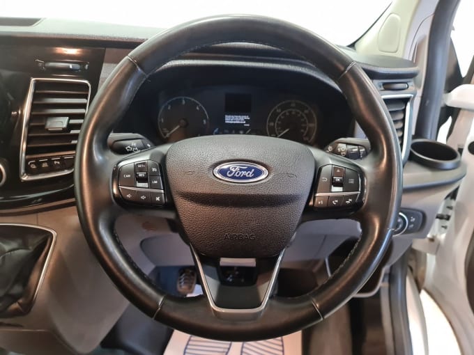 2025 Ford Transit Custom