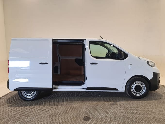 2025 Peugeot Expert