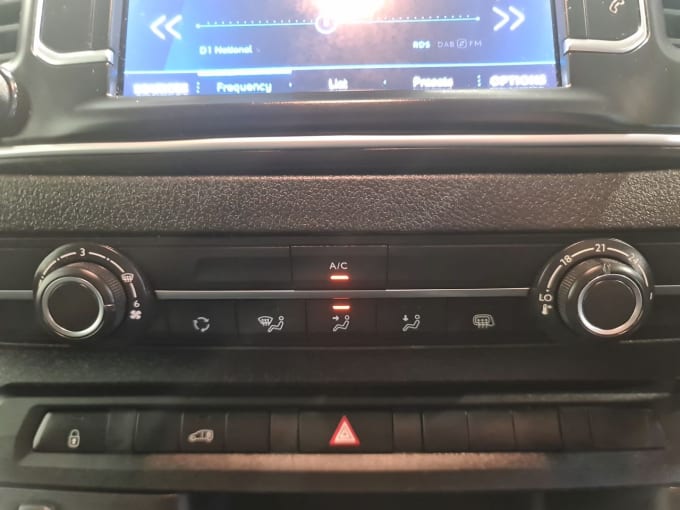 2025 Peugeot Expert
