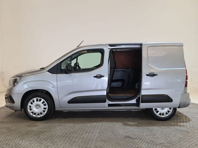 2025 Vauxhall Combo