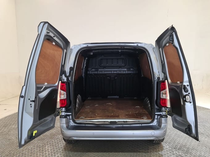 2025 Vauxhall Combo
