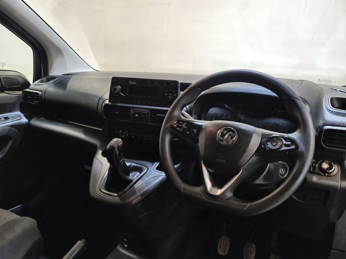2025 Vauxhall Combo