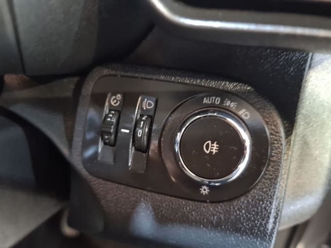2025 Vauxhall Combo