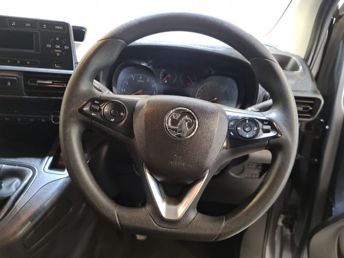 2025 Vauxhall Combo