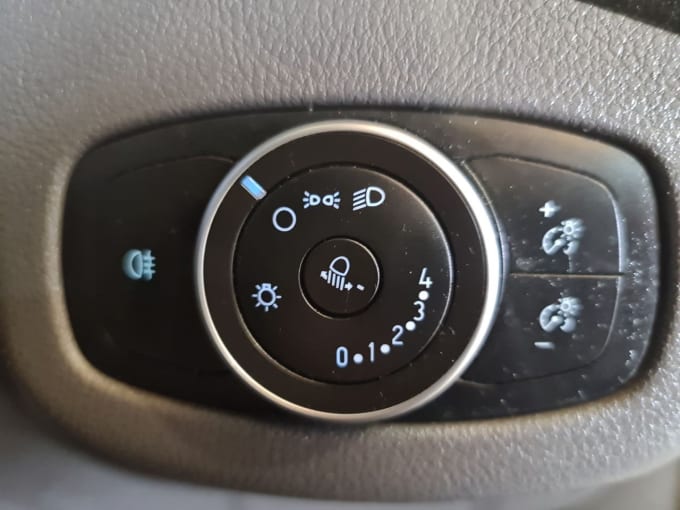 2025 Ford Transit Connect