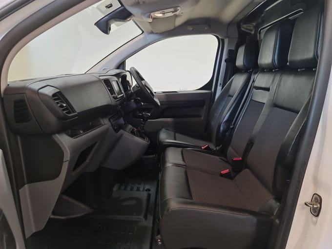 2025 Vauxhall Vivaro