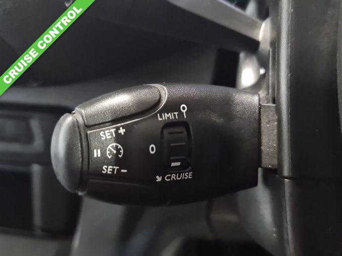 2025 Vauxhall Vivaro