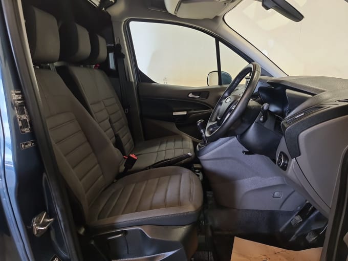 2025 Ford Transit Connect