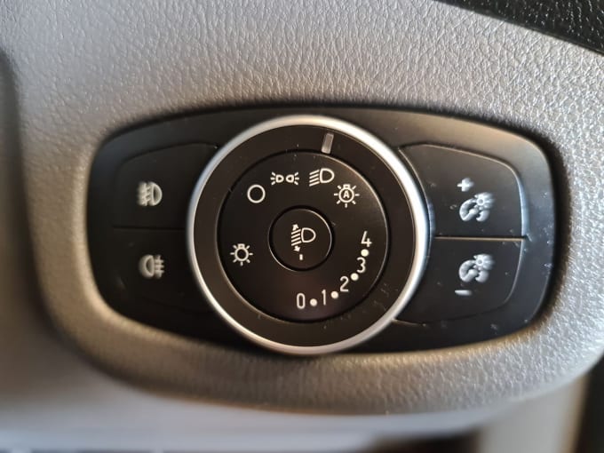 2025 Ford Transit Connect