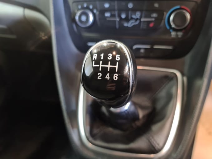 2025 Ford Transit Connect