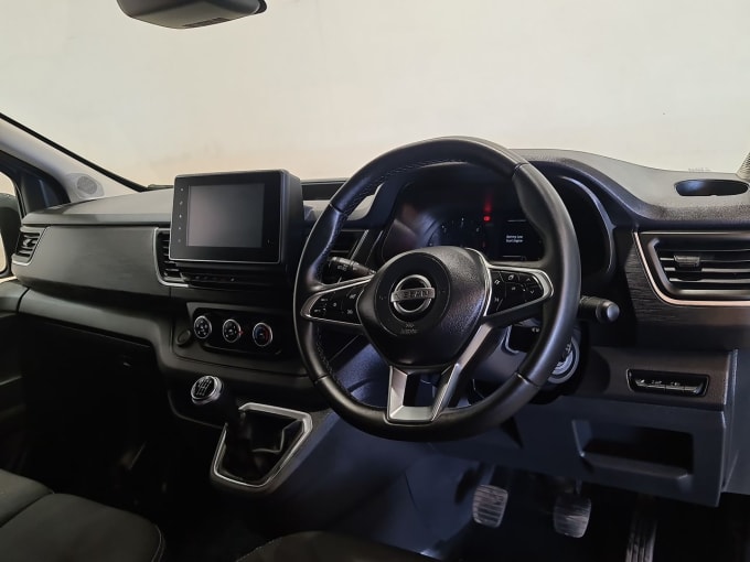 2025 Nissan Primastar