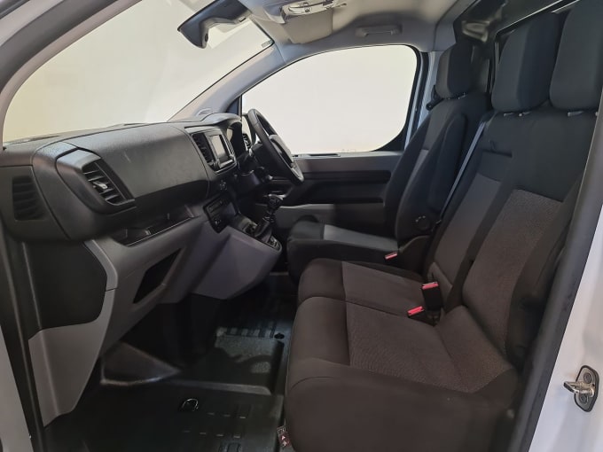 2025 Vauxhall Vivaro