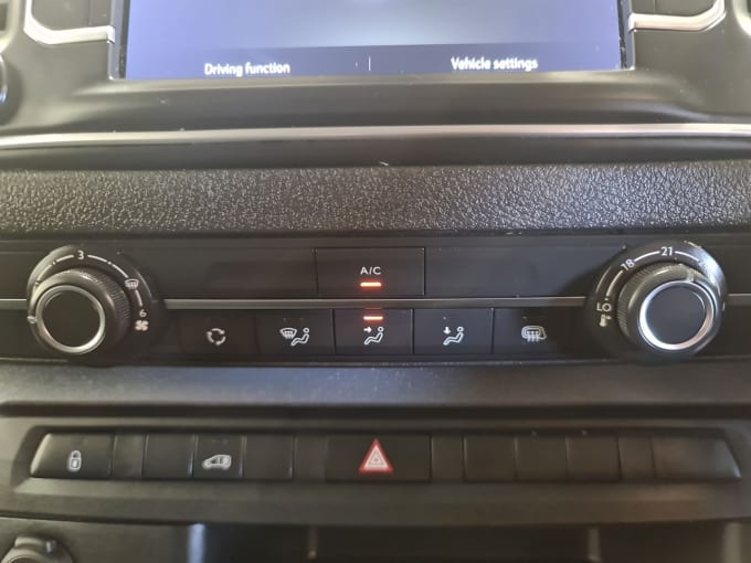 2025 Vauxhall Vivaro