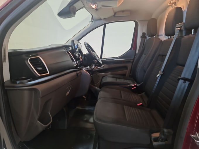 2025 Ford Transit Custom