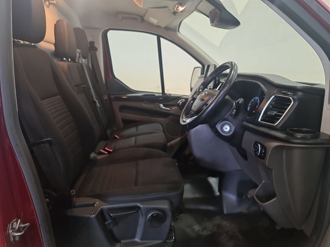 2025 Ford Transit Custom