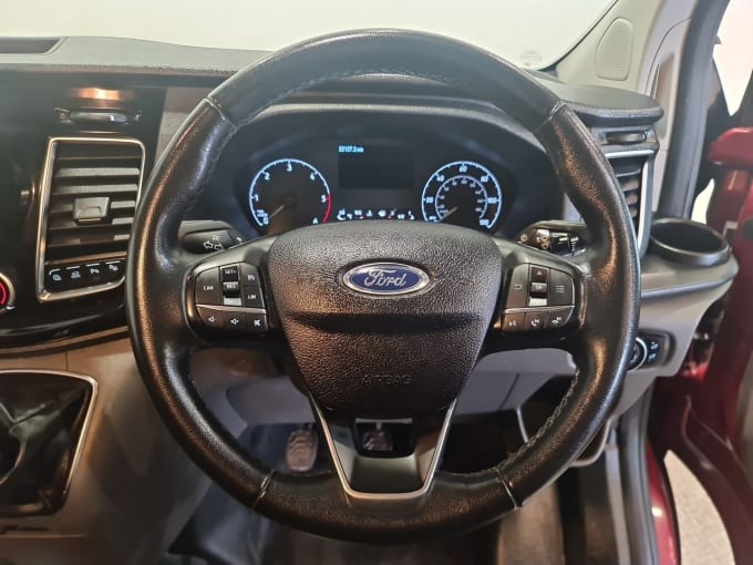 2025 Ford Transit Custom