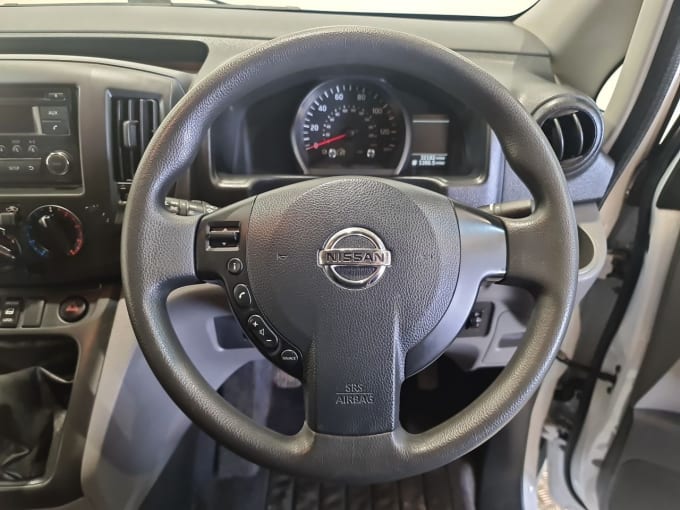 2025 Nissan Nv200