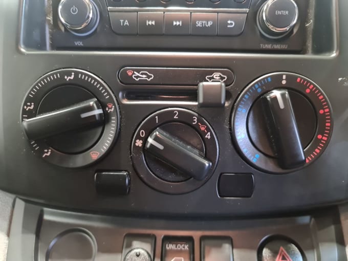 2025 Nissan Nv200