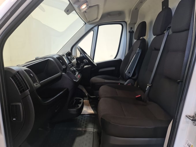 2025 Vauxhall Movano