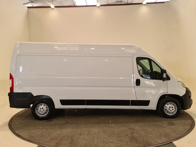 2025 Vauxhall Movano