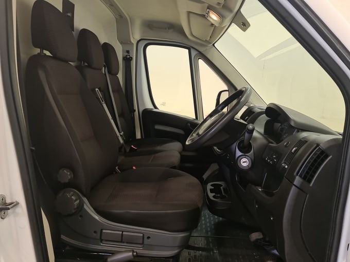 2025 Vauxhall Movano