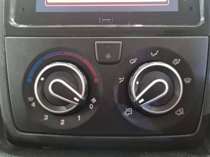 2025 Vauxhall Movano
